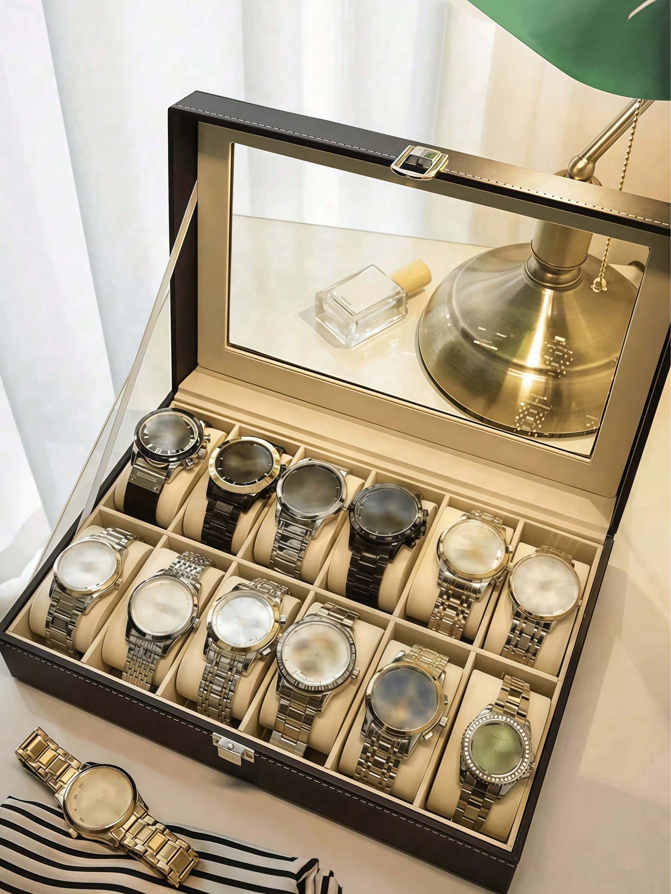 Caja de Relojes de Cuero con C - Women Accessories Box reseña y precio